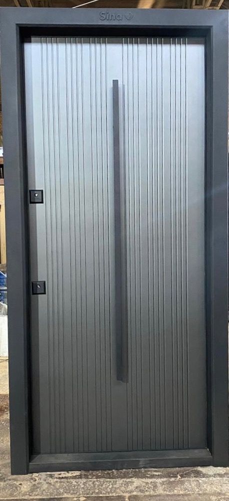 درب مدرن گرافیت شیاردار عمودی کد SM-GRAPHITE